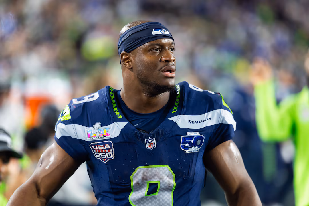 Kenneth Walker featured sports biography banner image